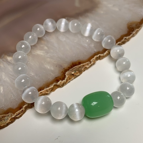Crazy Cat Madame Jewelry Jewelry - Artisan Selenite Stretch Beaded Bracelet